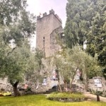 Il castello di Vezio e il suo incantevole giardino a Varenna