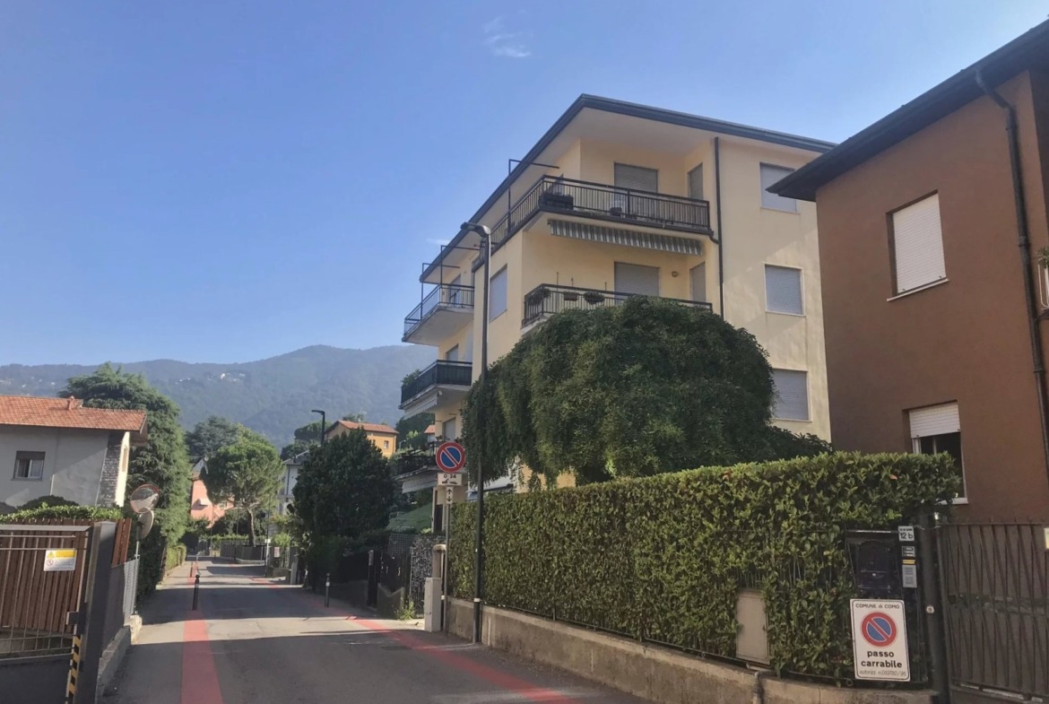 Appartamento a Sagnino (Como) con terrazza e vista panoramica